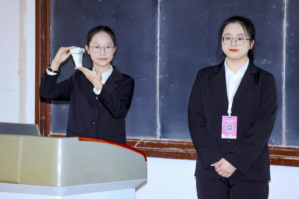 英国上市公司365