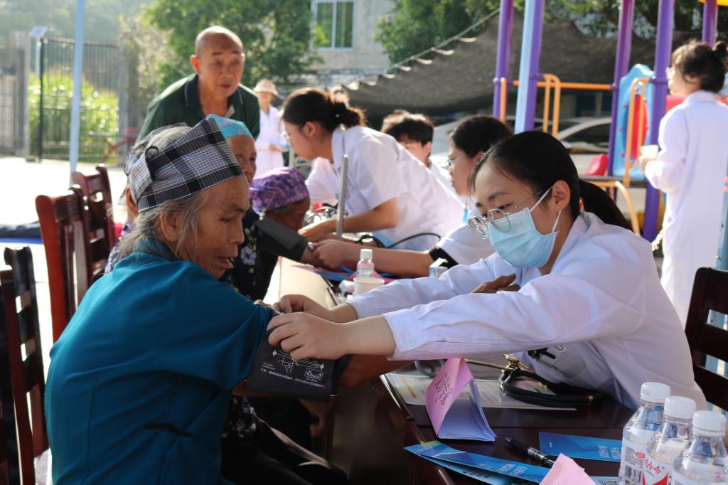 英国上市公司365