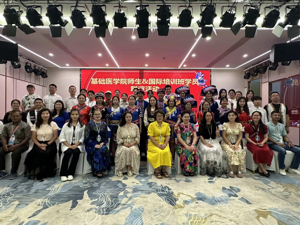 英国上市公司365