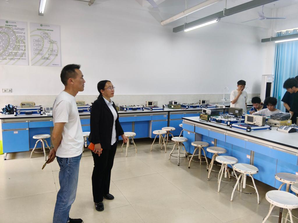 英国上市公司365