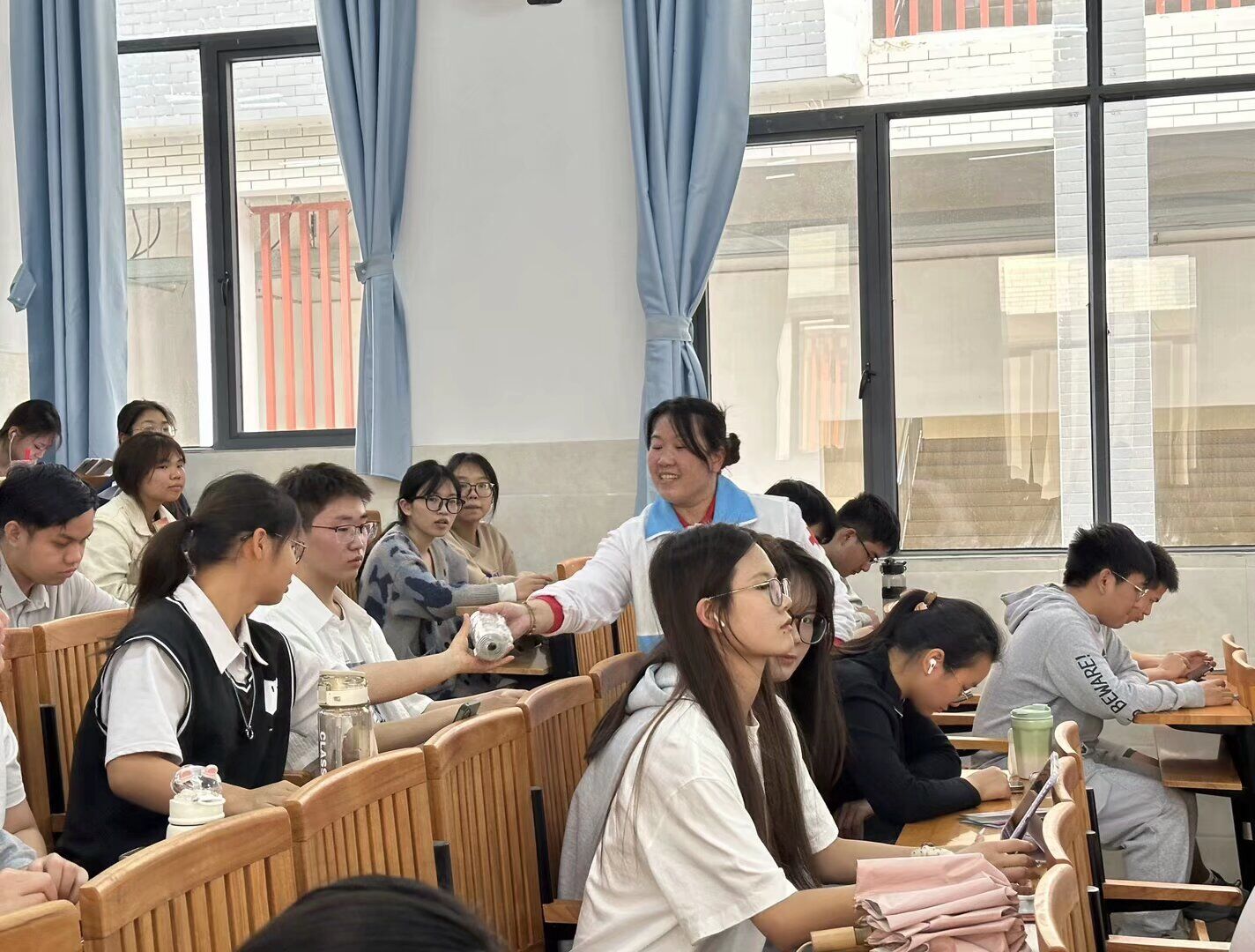 英国上市公司365