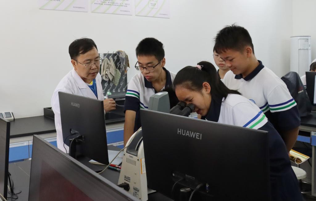 英国上市公司365